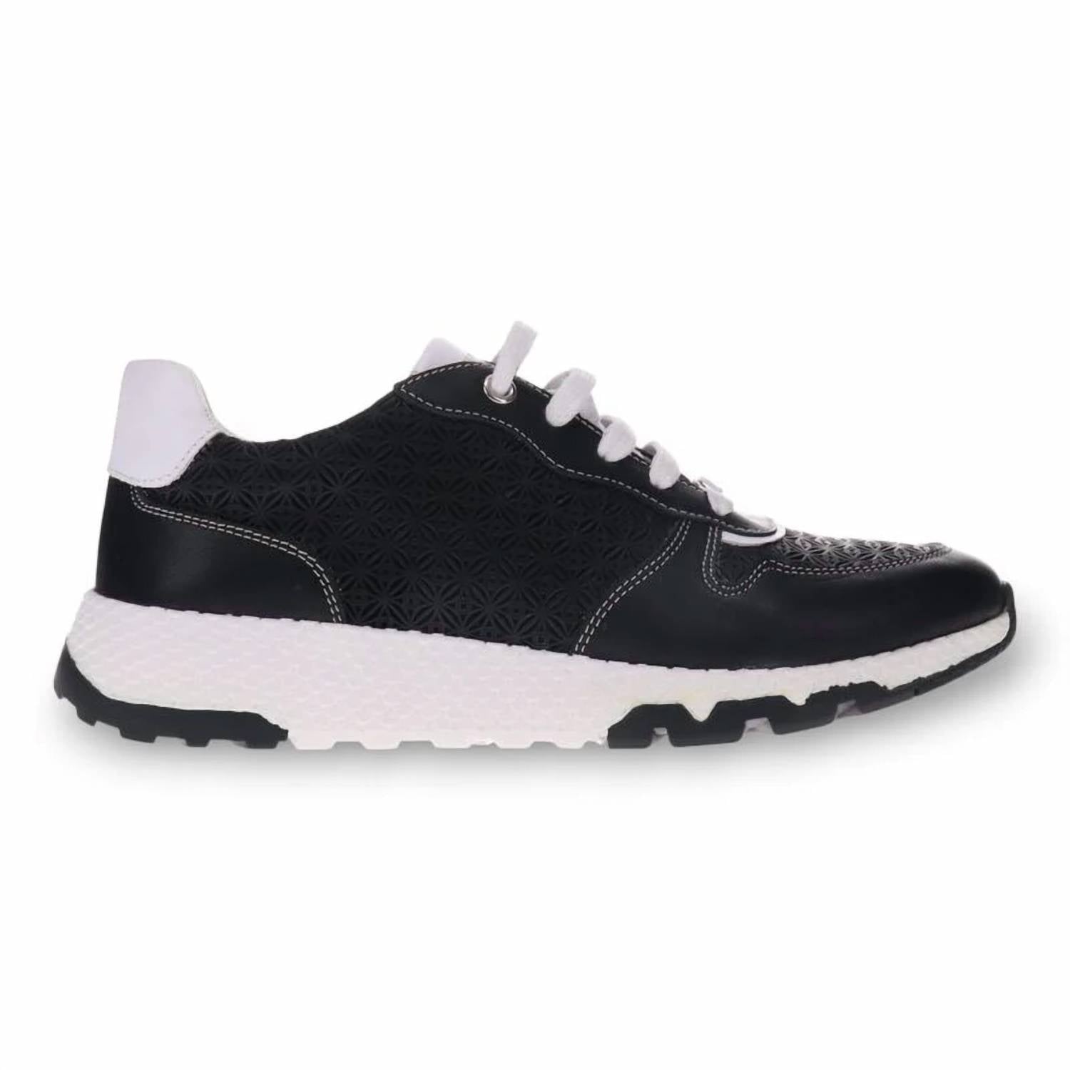 Revere - Women's Los Angeles Fancy Walking Sneaker