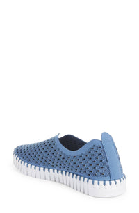 Ilse Jacobsen Women's Tulip 139 Shoes in light regatta - women's flats - alternate view