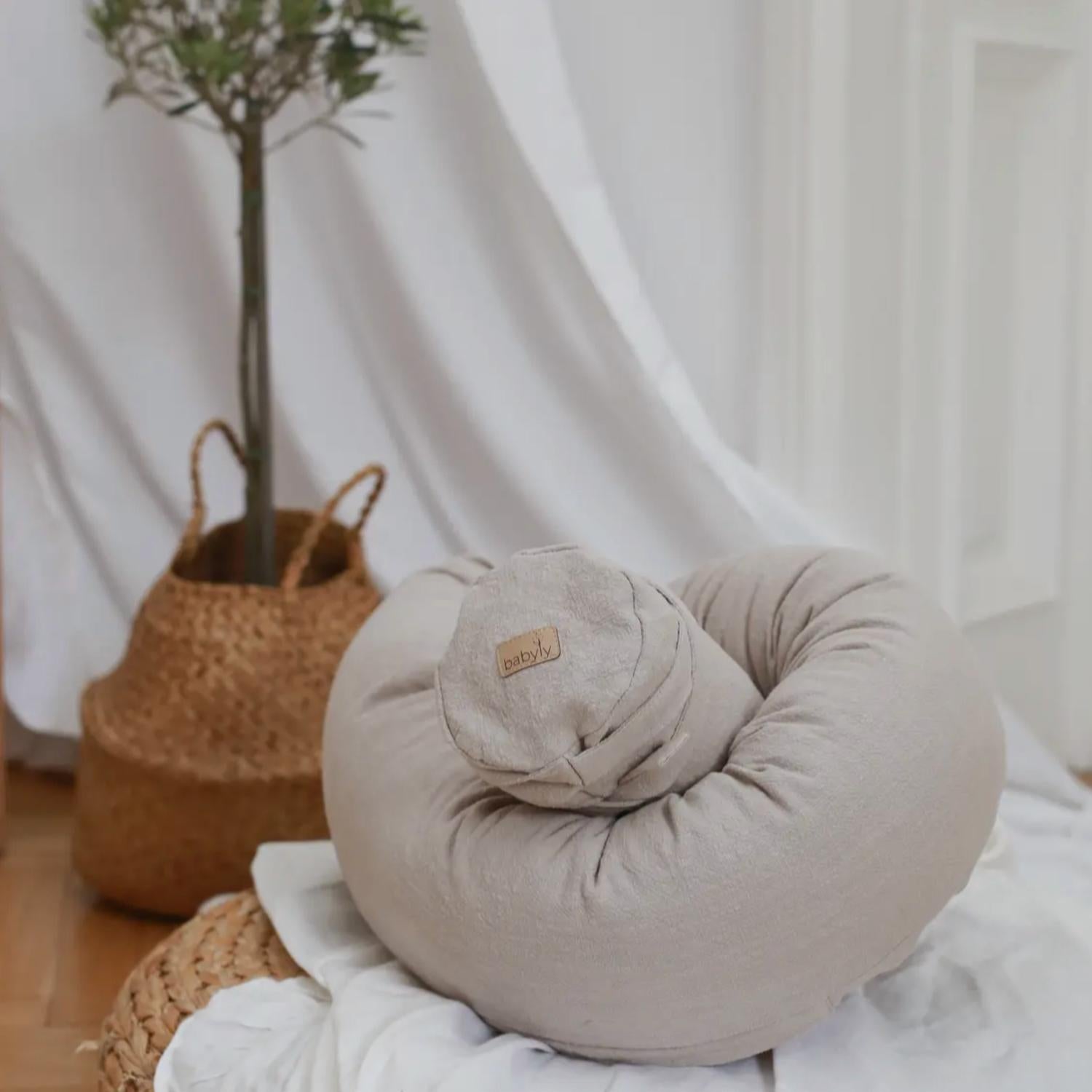 Babyly - Linen Baby Bed Roller Protector