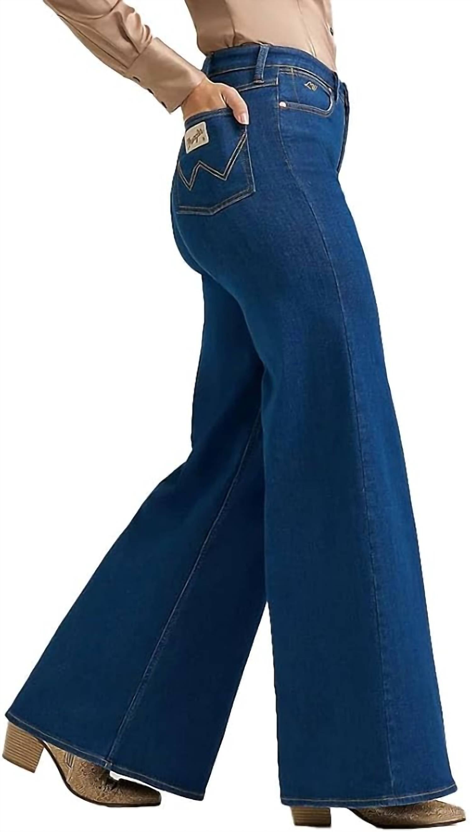 Wrangler - Lainey Wilson Cheeky Wide Leg Jean