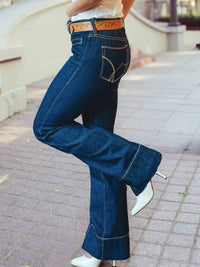 1 The Woman - Center Seam Deep Wash Straight Jeans