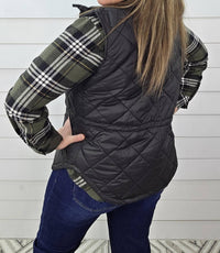 Keren Hart Quilted Cinch Zipper Vest in black - women's jacket - detail view