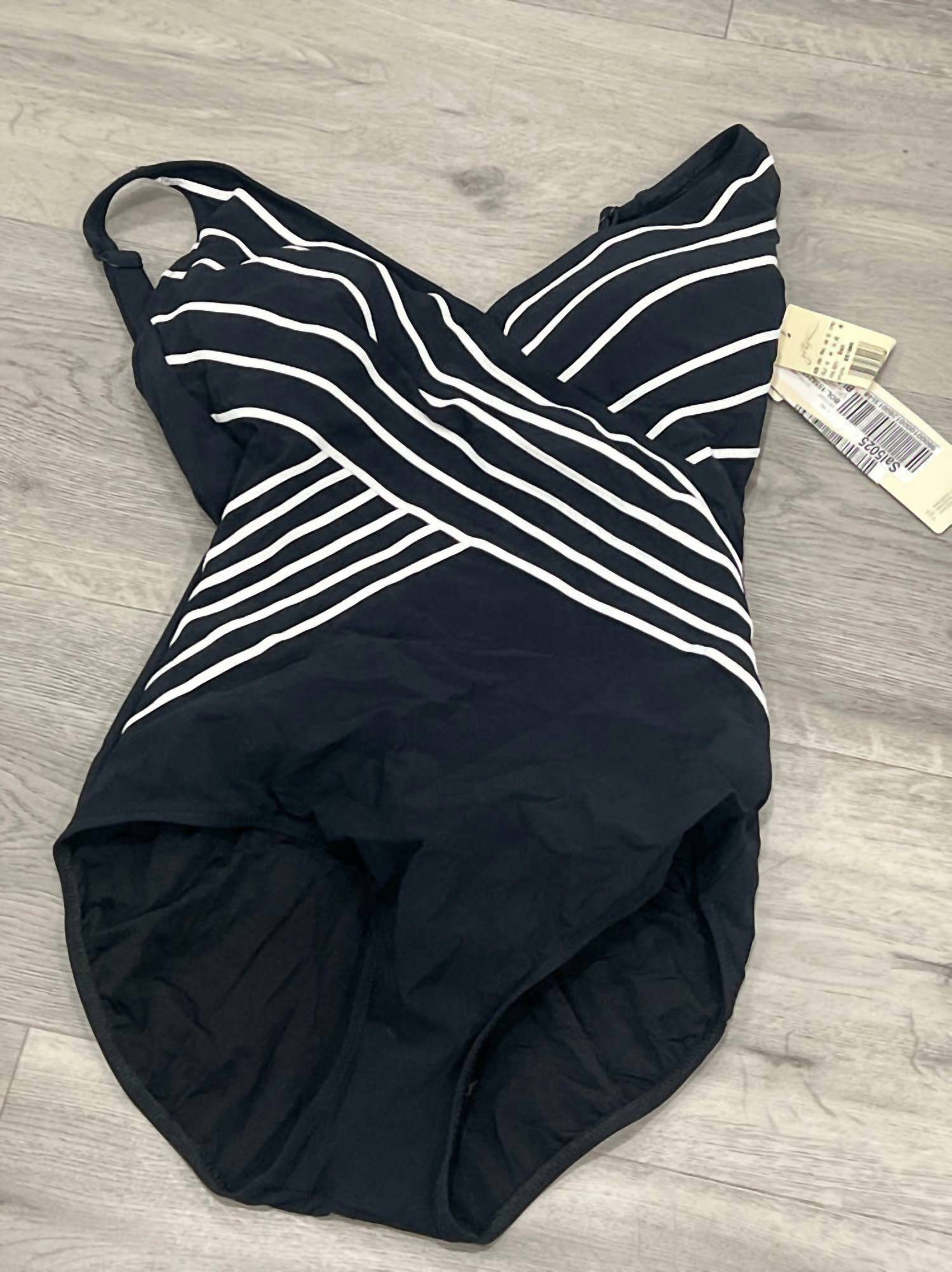 Gottex - Women’s Embrace V-neck Surplice One Piece Swimsuit