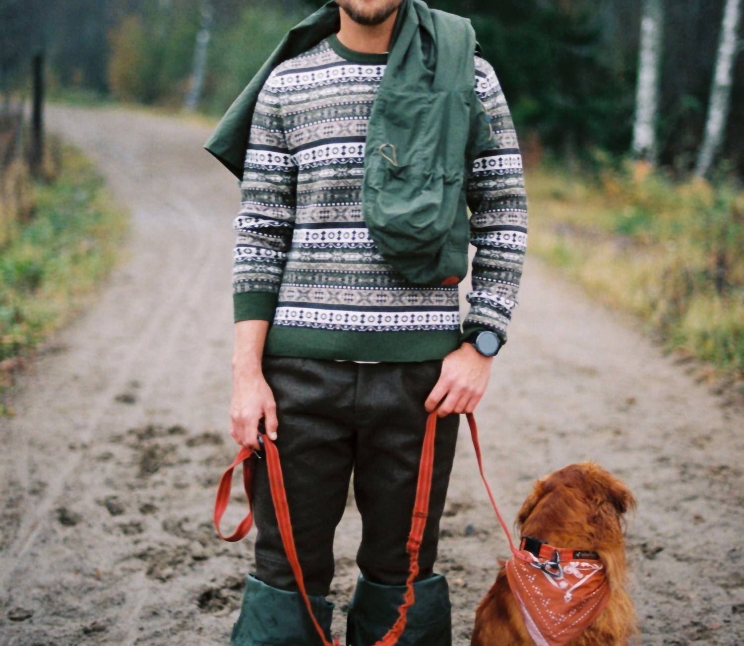 AMUNDSEN Dunkirk Crewneck Sweater in blac grey - men's sweater - detail view