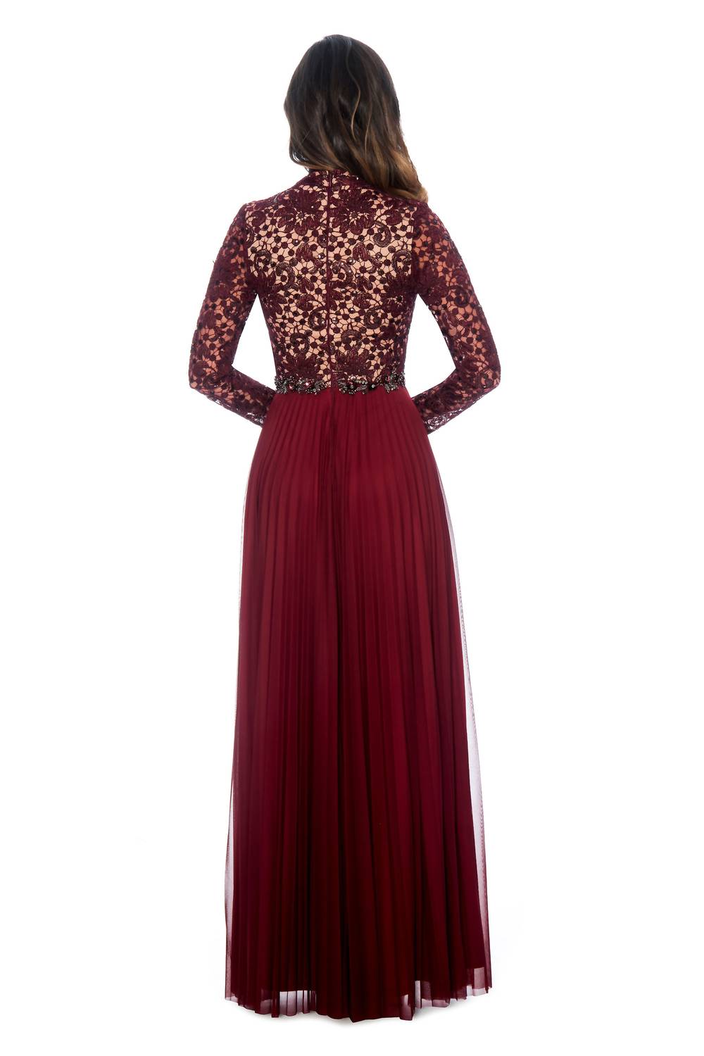 Decode 1.8 - 3/4 Sleeve Lacey Top Gown