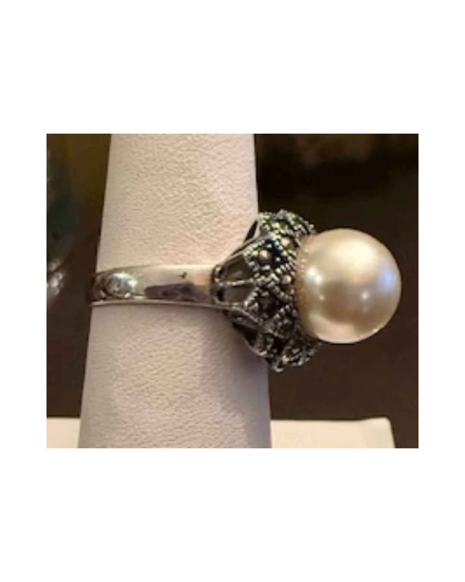 P & K Jewelry Women's Sterling Marcasite Ring in silver pearl - women's jewelry