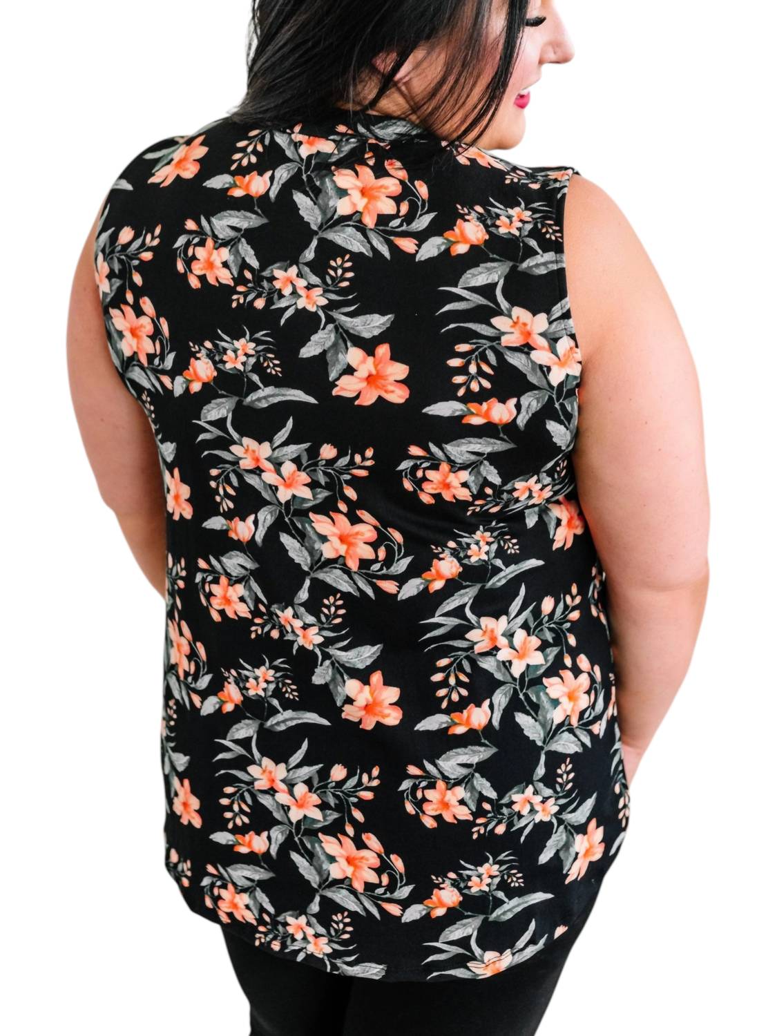 White Birch - Sleeveless Floral Gabby Top