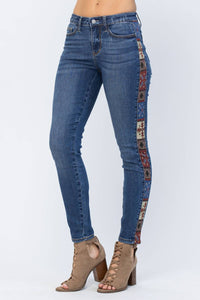 Judy Blue - Mid Rise Relaxed Fit Jeans