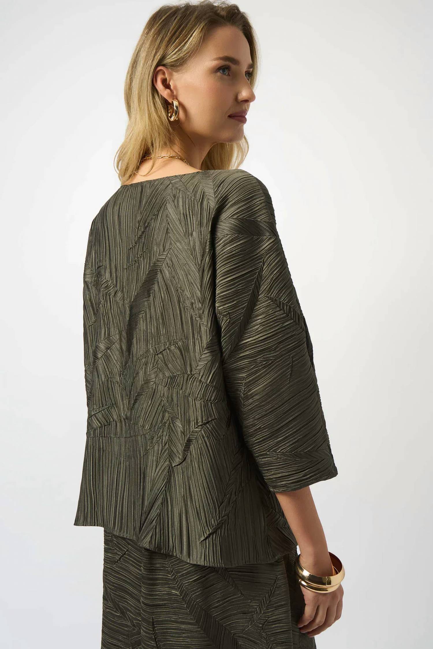 Joseph Ribkoff - Pleated Scoop Neckline Sleeves Boxy Top