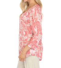 Carine - 3/4 Length Sleeves V-neck Top