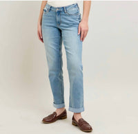 Judy Blue - V-front Cuffed Boyfriend Jeans
