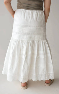 Le Lis - Slow Living Eyelet Tiered Maxi Skirt With Pockets