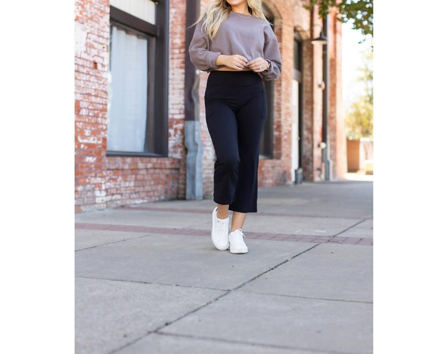Julia Rose - Delilah Kick Flare Leggings With Pockets