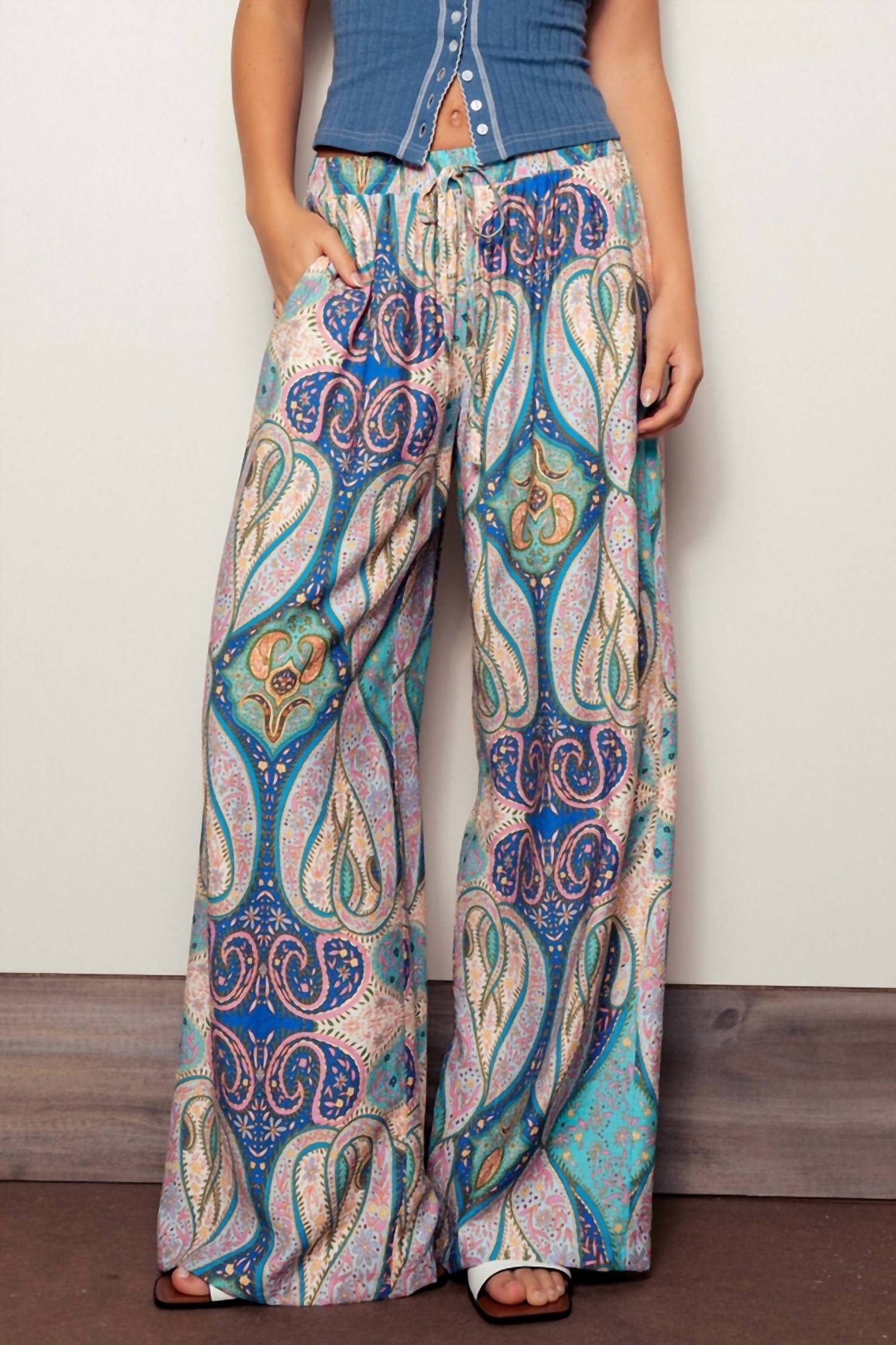 Urban Daizy - Paisley Print Wide-Leg Statement Pants