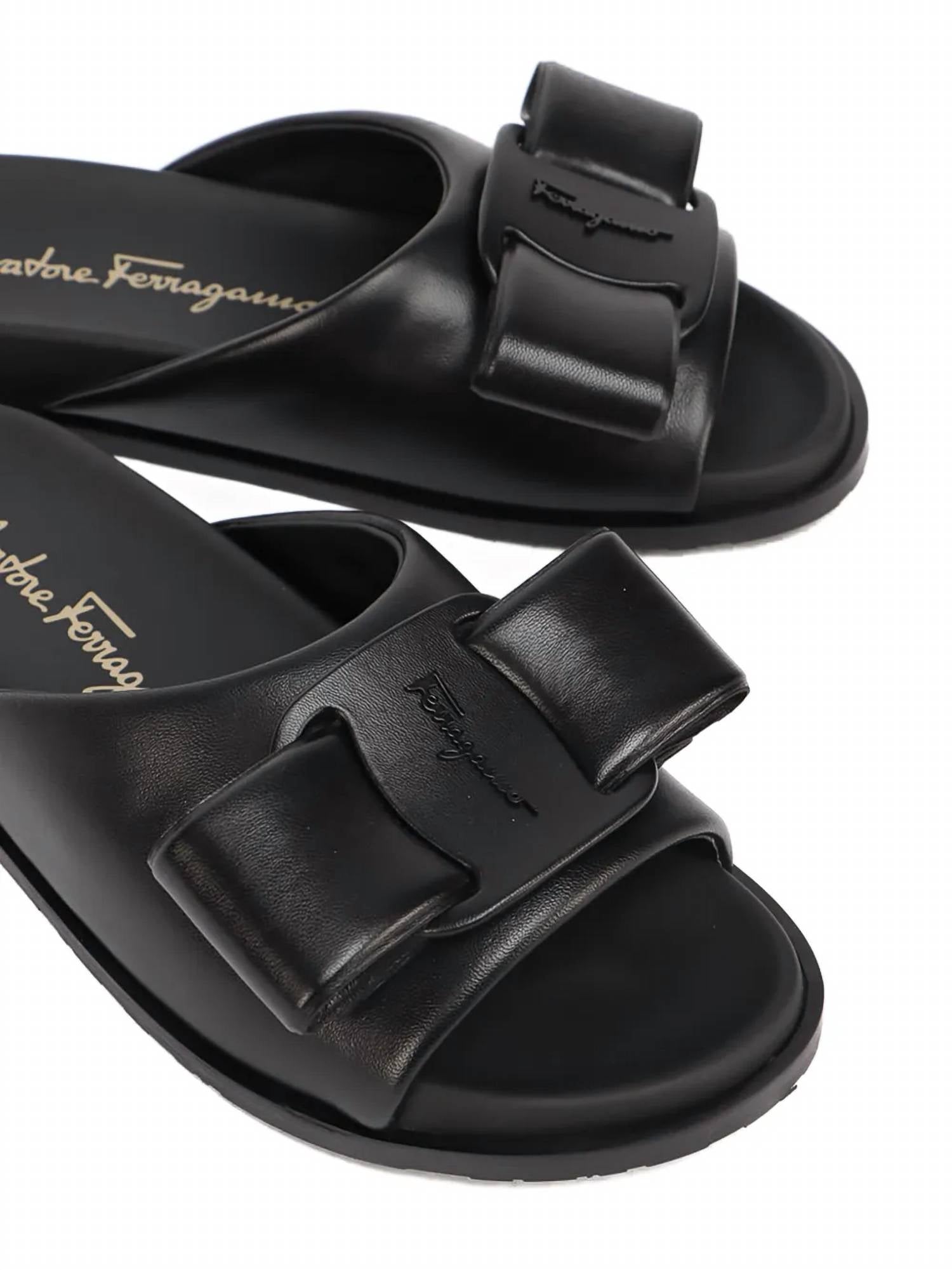 Salvatore Ferragamo - Women's Vara Bow Flat Sandals