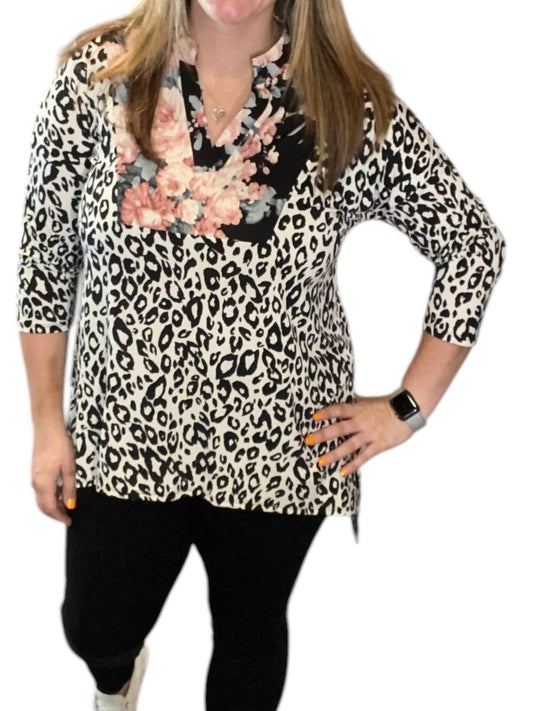 Honeyme - Floral Front Gabby Top