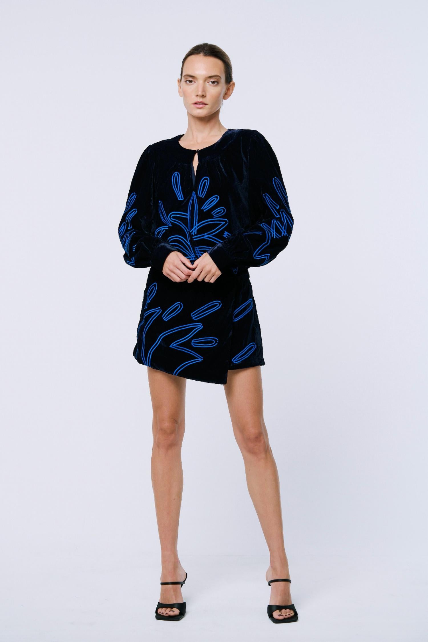 Ciebon - Rena Embroidered Velvet Skort