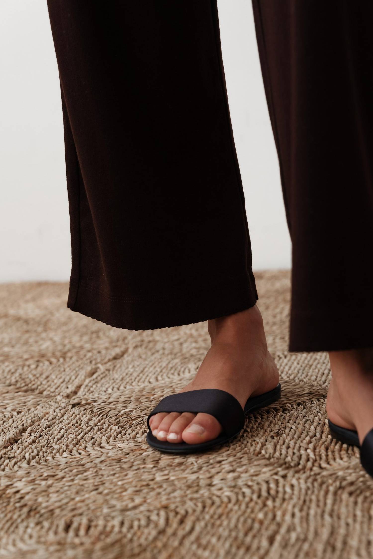 Donni. - Baby Rib Scallop Pant