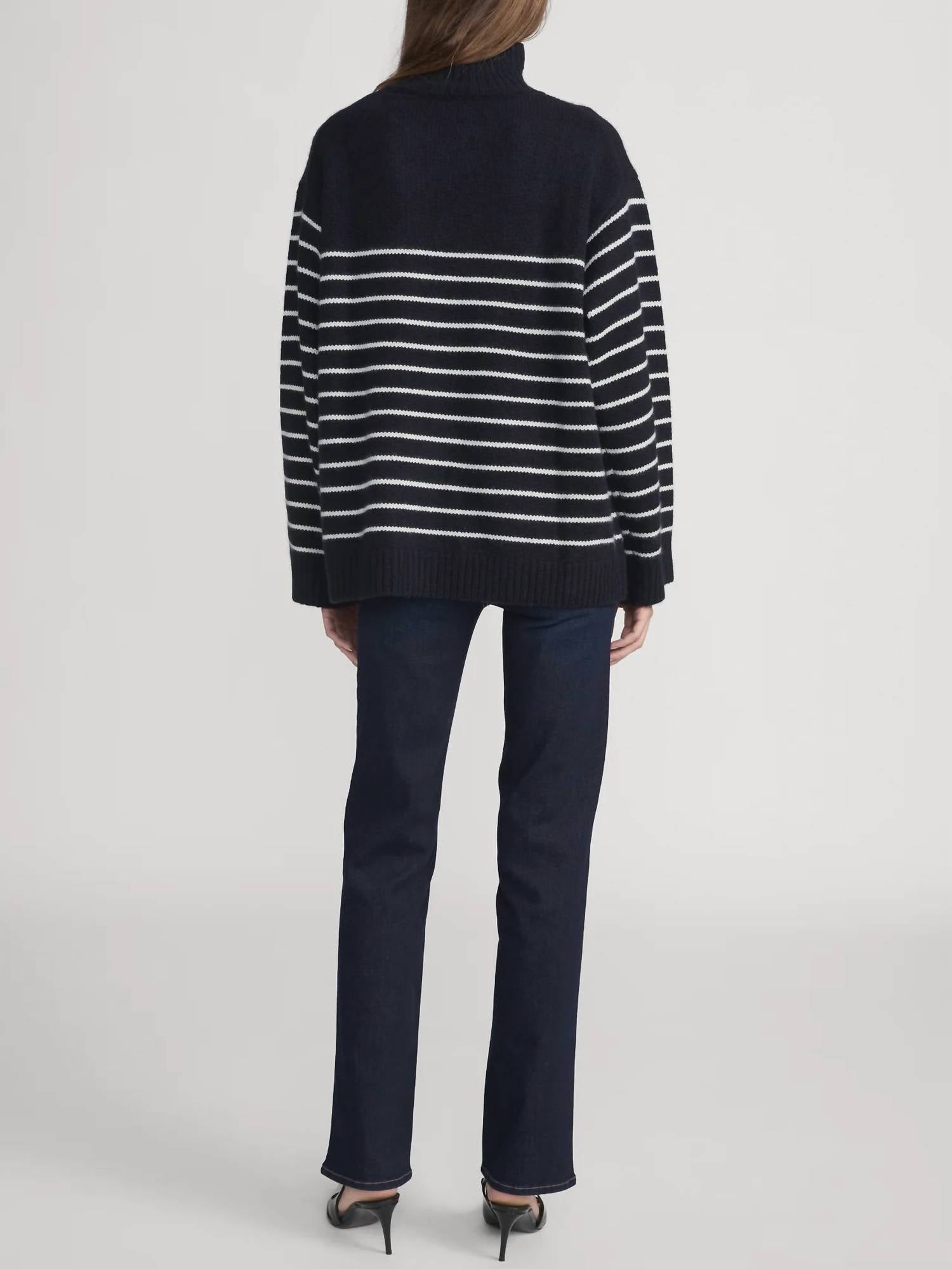 Frame - Cashmere Turtleneck Oversized Fit Top