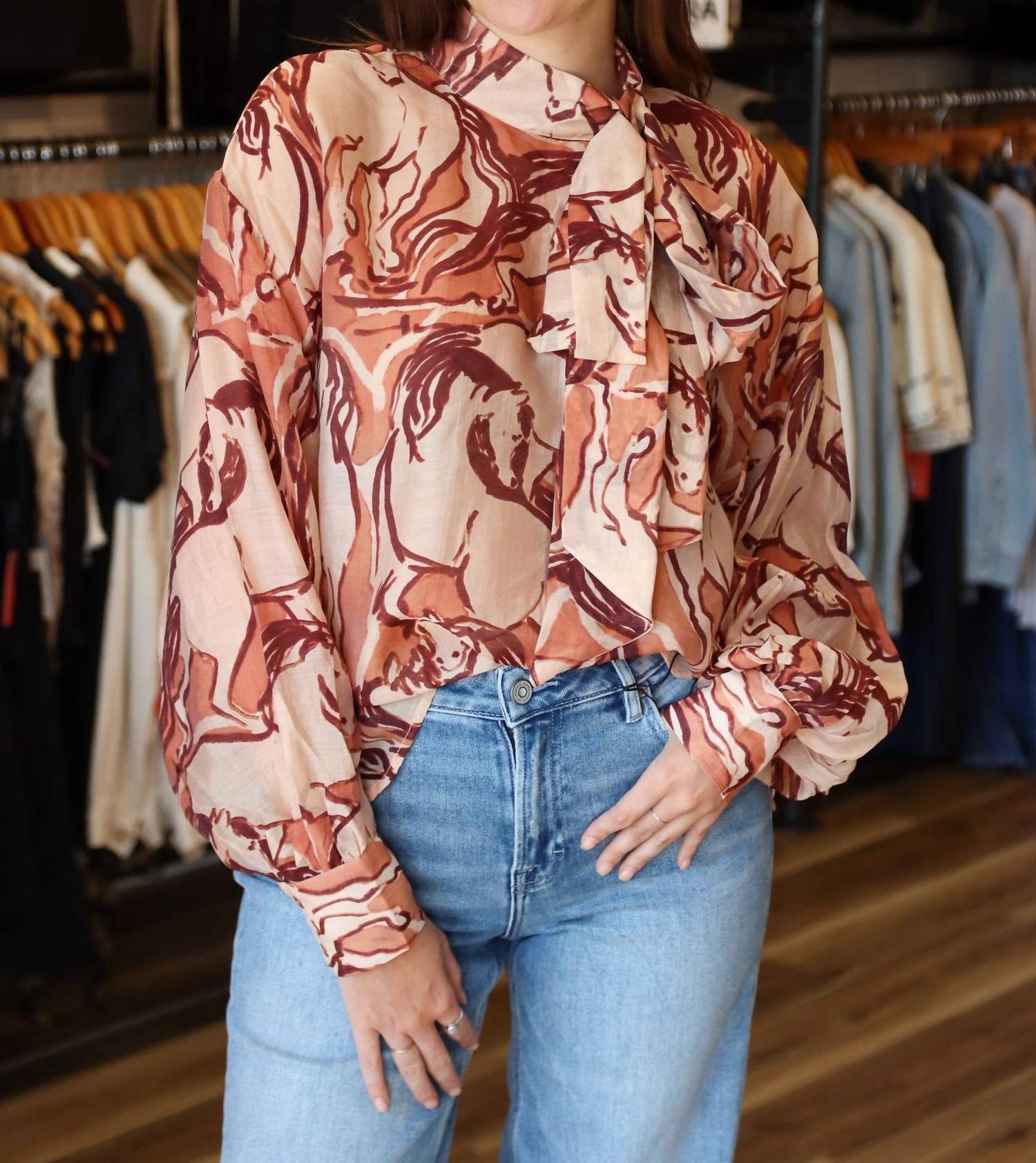 STEVE MADDEN Sutton Horse Abstract With Bow Top in sorrel horse - women's blouse