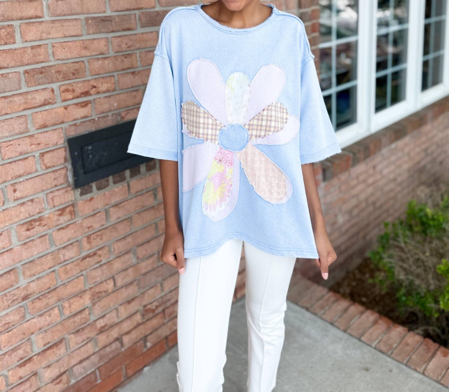 Easel - Women's Flower Patch Tunic