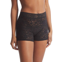 HANKY PANKY Women's Daily Lace Boxer Brief in black - women's intimate