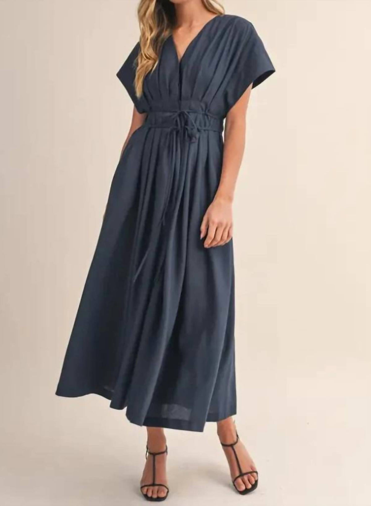 Mint Exclusives - Short Sleeve Pleated Midi Dress