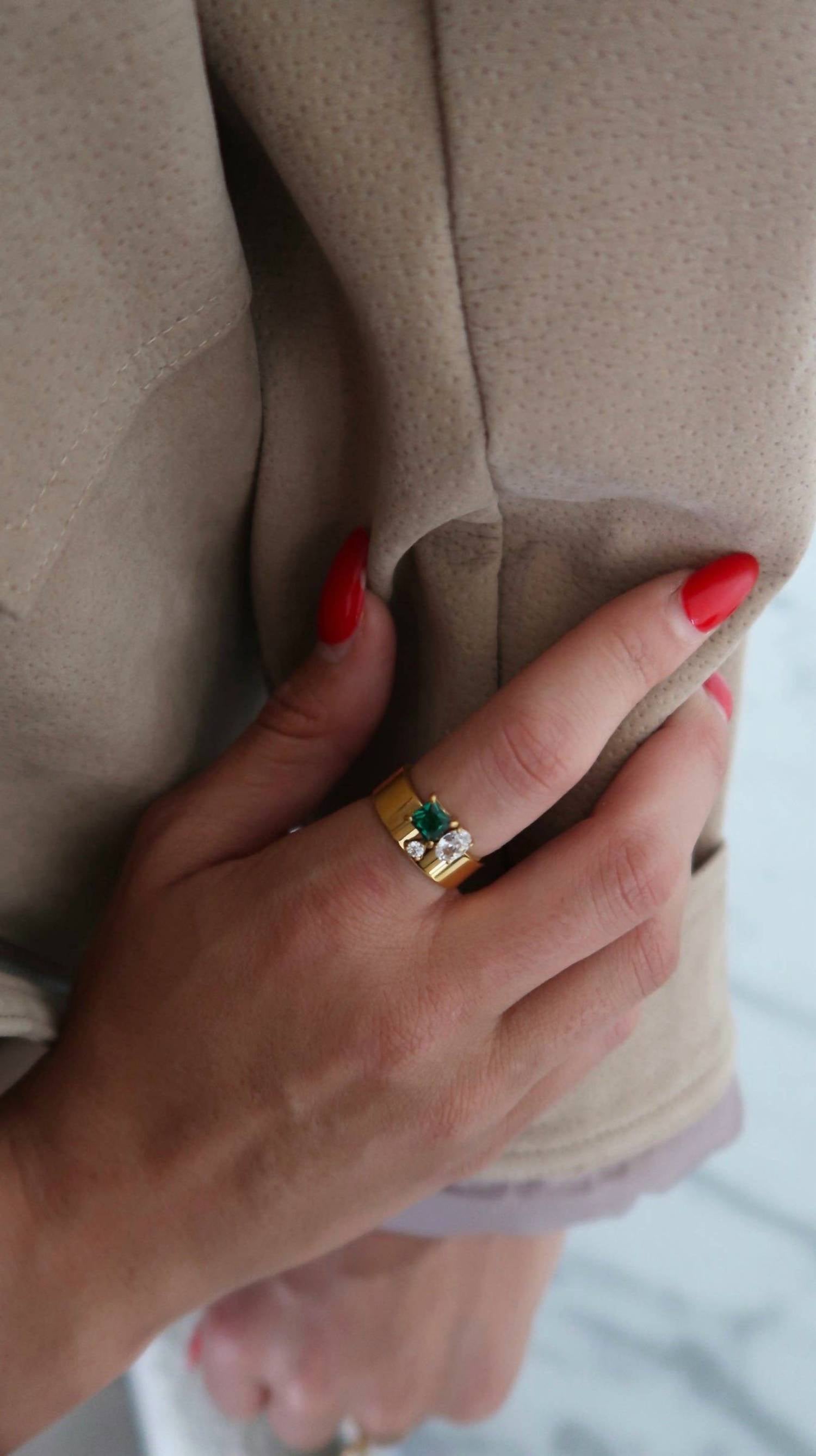 Chansuttpearls - Women's The Emerald Statement Ring