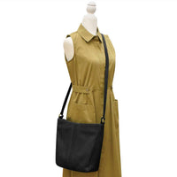 ILI New York Urbano Bucket Bag in black - women's bag - view 5