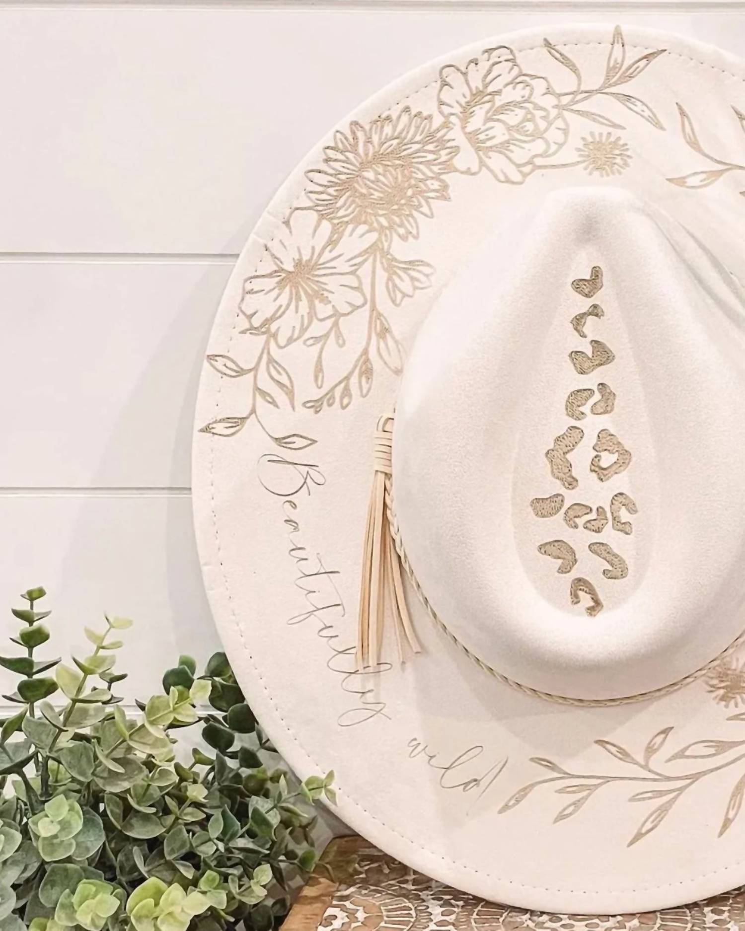 Willie & Dolly Designs - Women's Engraved Floral Hat