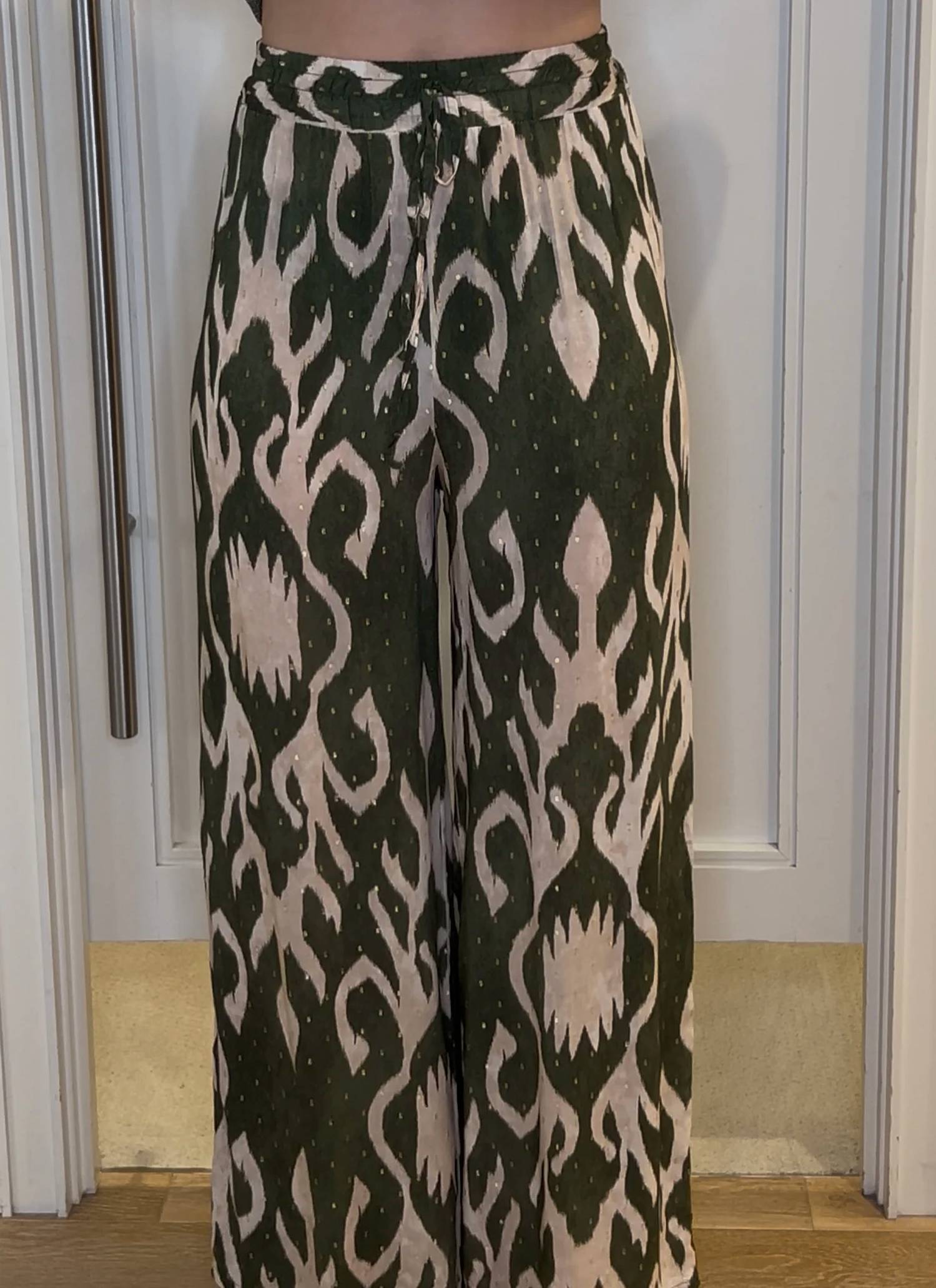 Scandal Italy - Breezy High-Rise Summer Trousers