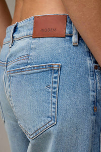 Hidden - High Rise Classic Dad Jeans