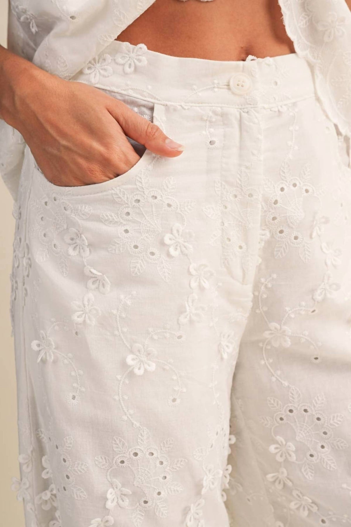 Kelsis - 3d Lace Pants Set