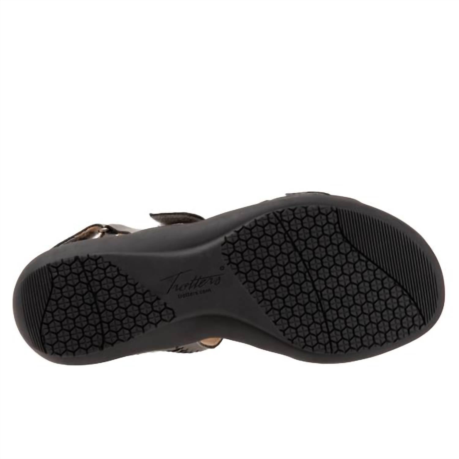 Trotters - Women's Romi Woven Sandal