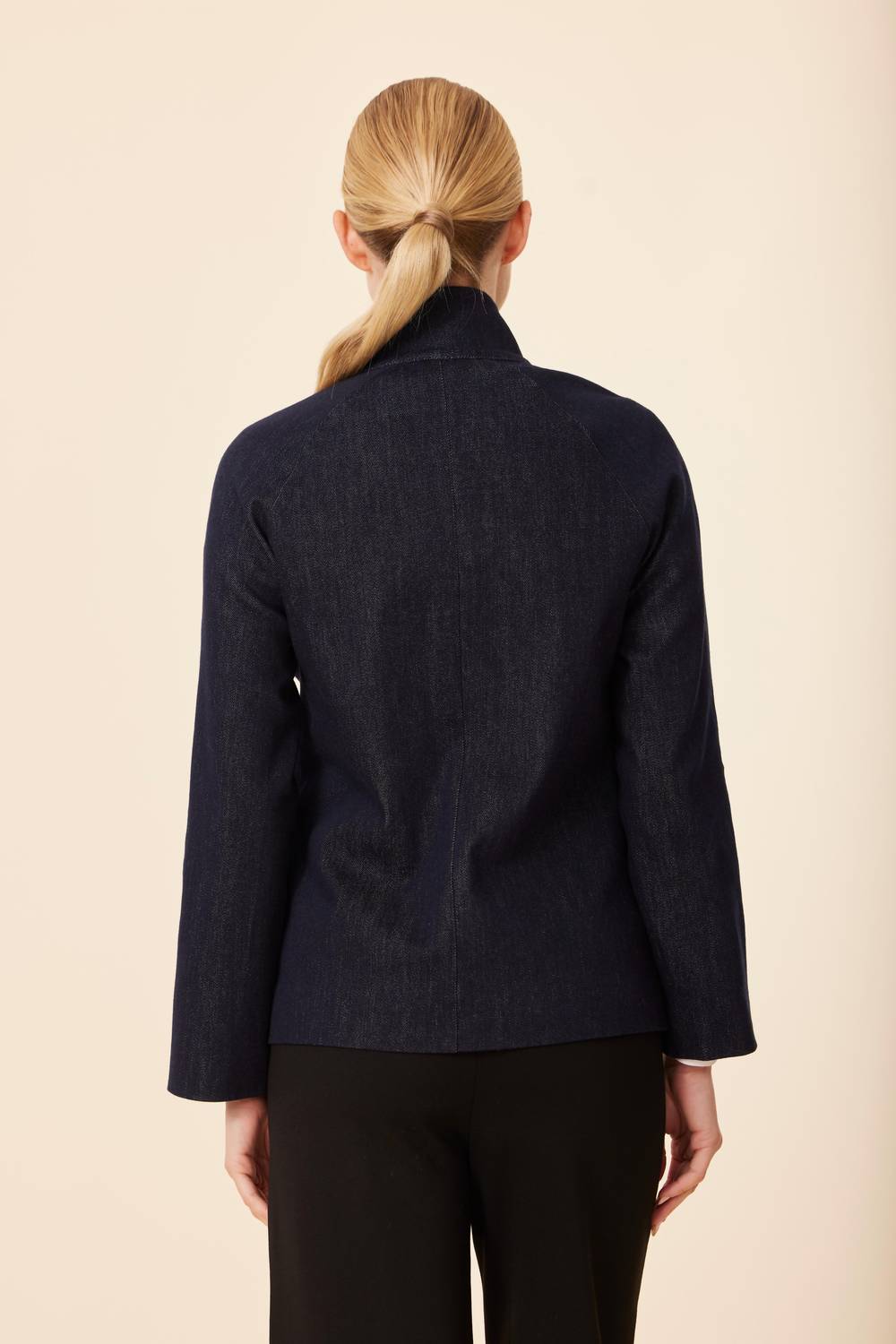 Dolce Cabo - Classic Button Jacket