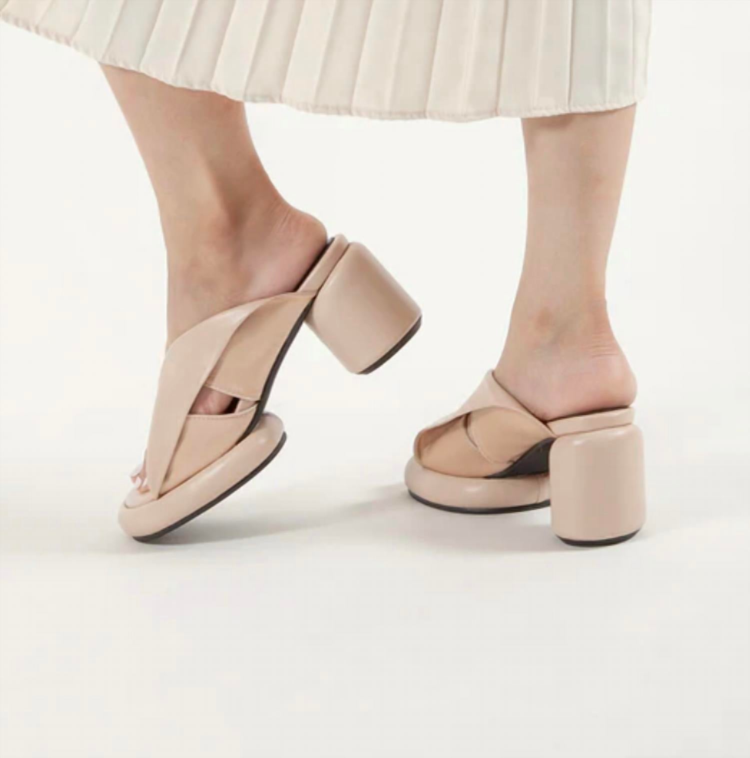 All Black - Women's Mod Collar Mules