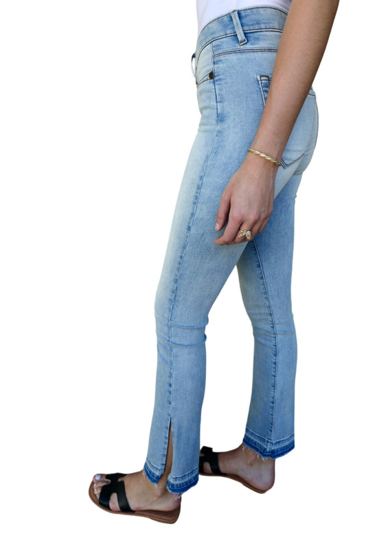 Lola Jeans - Gene Mid-Rise Bootcut