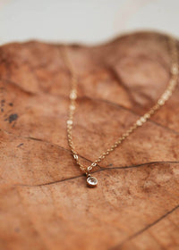 Hello Adorn - Women's Solitaire Necklace