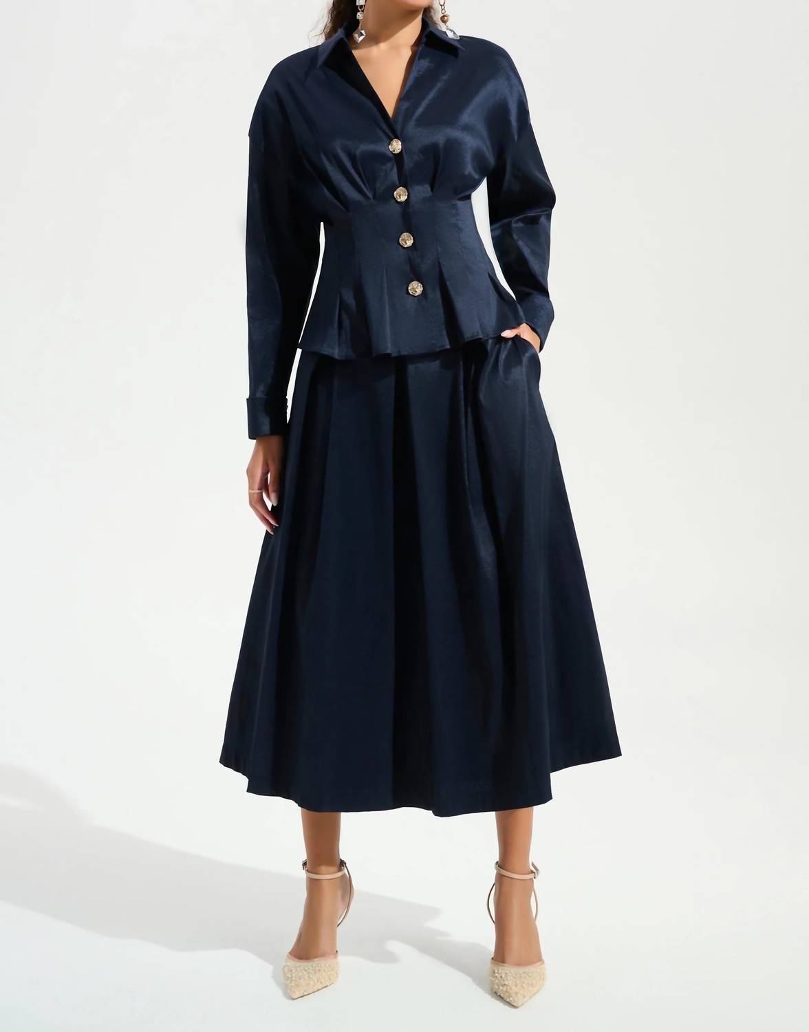 Joseph Ribkoff - Stretch Taffeta Fit And Flare Blouse With Chain Link Button Cuffs