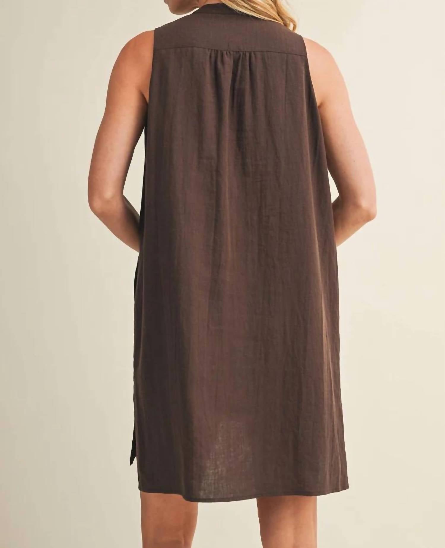 Mustard Seed - Sleeveless Stand Collar Shift Dress