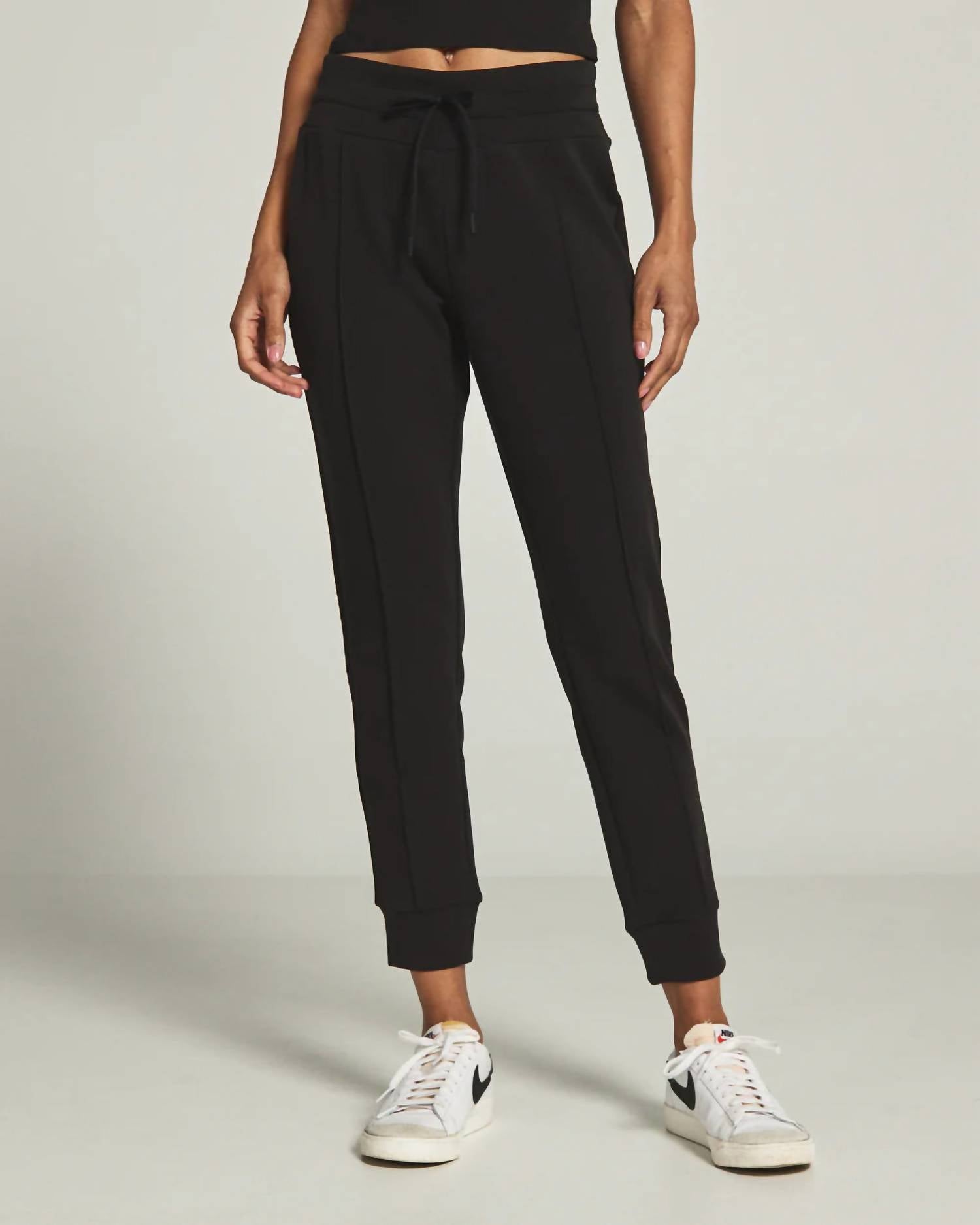 7Diamonds Rev Slim Fit Jogger - Plus in onyx - women's pants