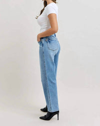 Judy Blue - Tummy Control Vintage Wash Straight Leg Jeans - Petite