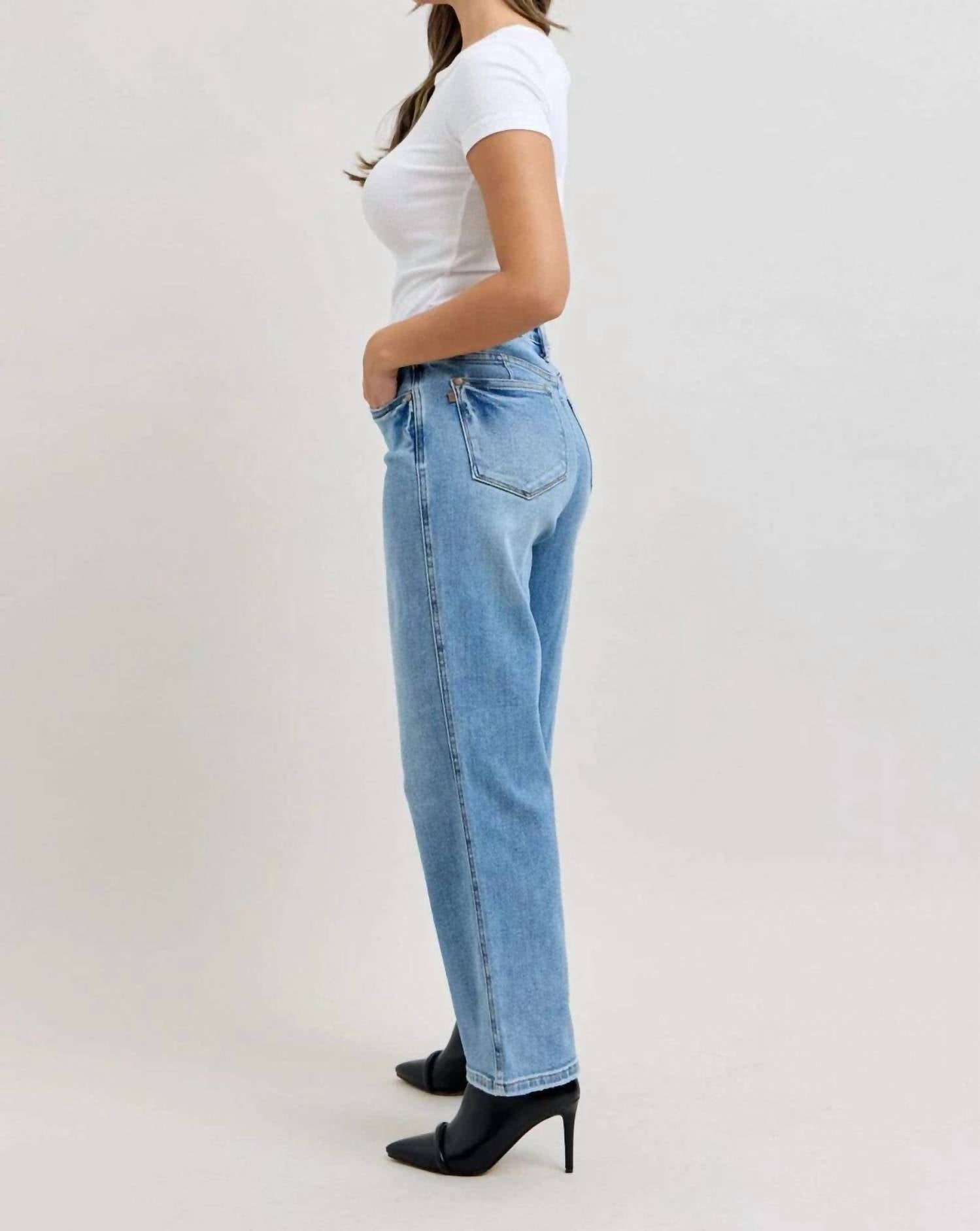 Judy Blue - Tummy Control Vintage Wash Straight Leg Jeans - Petite