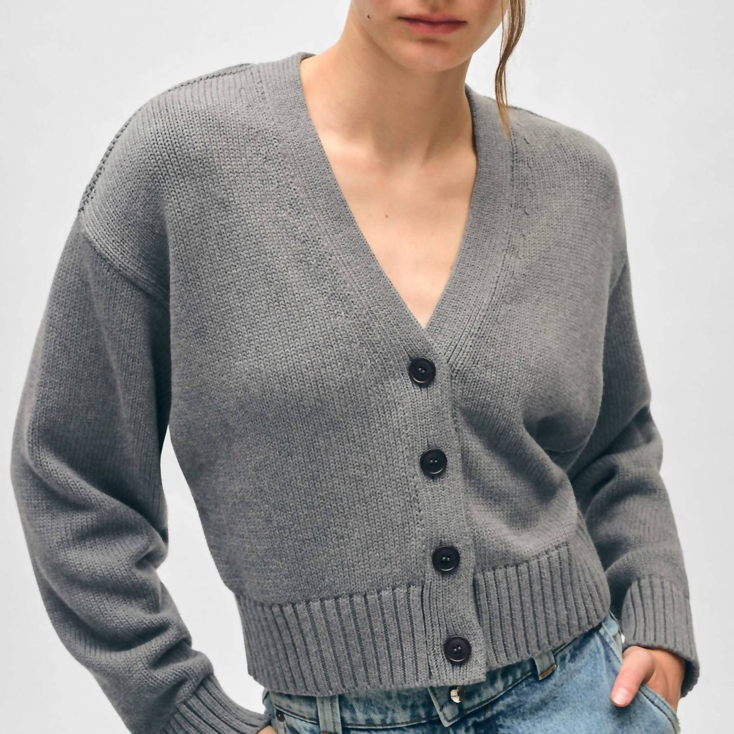 White + Warren - Cropped Button Cardigan
