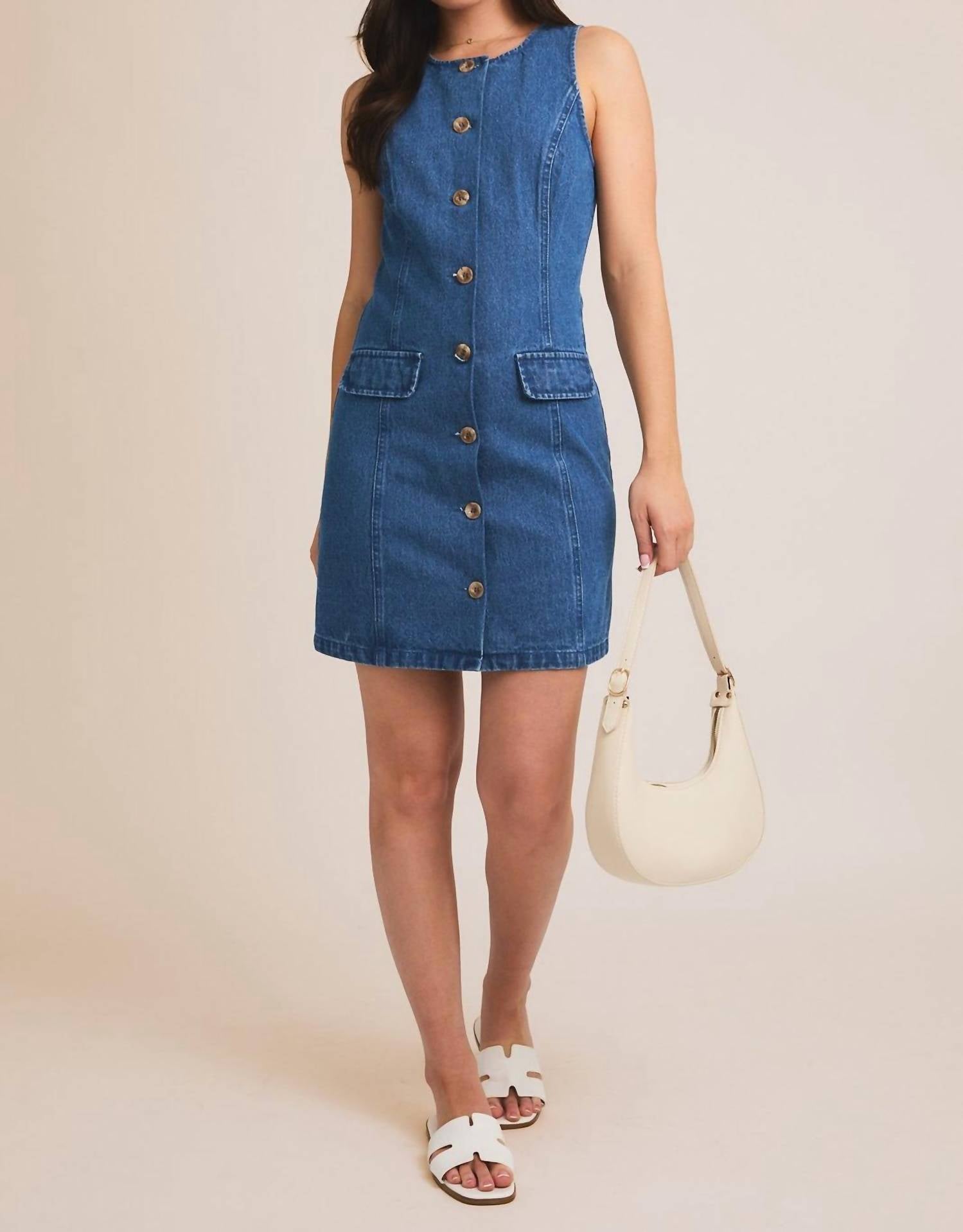 Gilli - Shawnee Sleeveless Button Down Dress