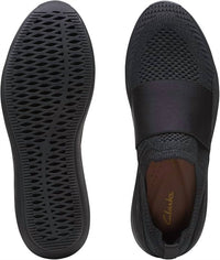 Clarks - Women's Un Rio Knit Slip On Sneakers