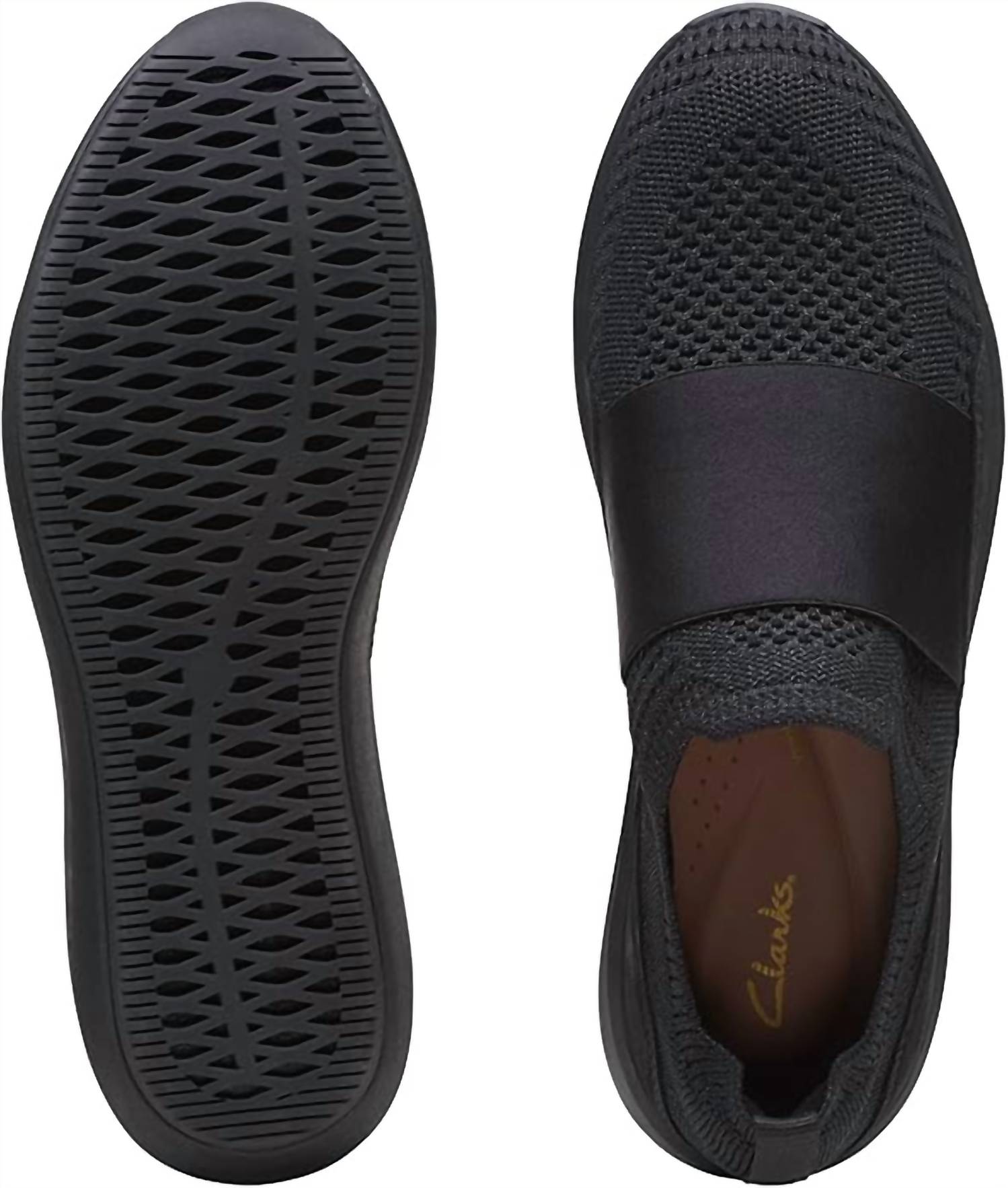 Clarks - Women's Un Rio Knit Slip On Sneakers