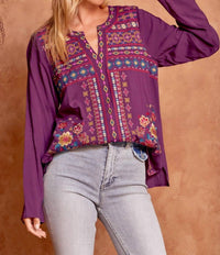 Andree By Unit - Split Neck Embroidered Top