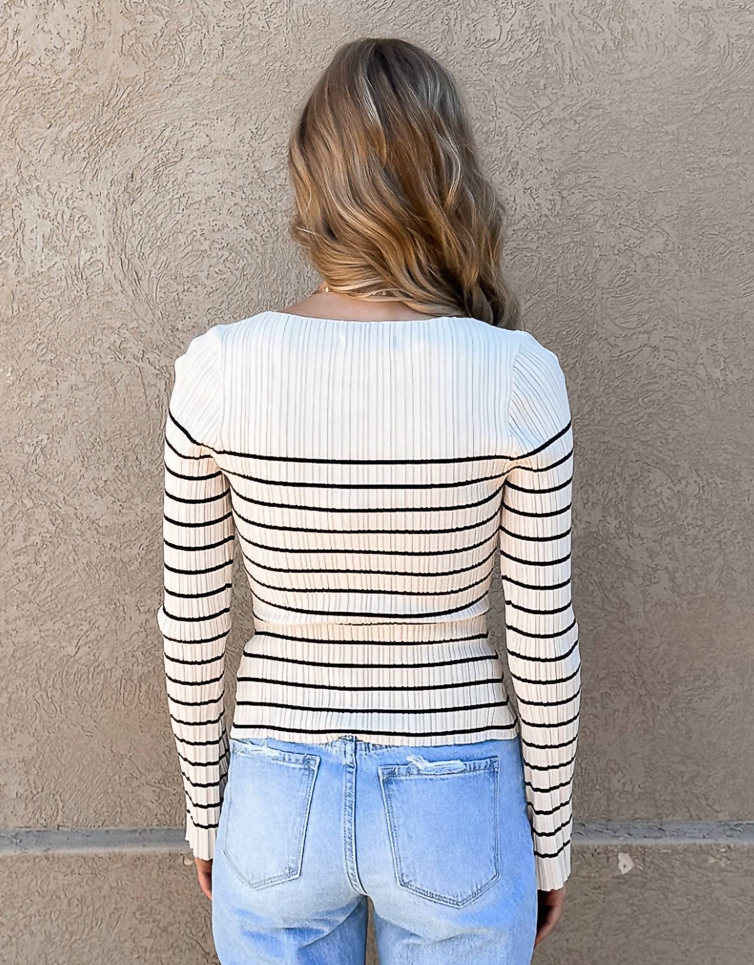 Miou Muse - Long Sleeve Stripe Pattern Ribbed Knitted Top