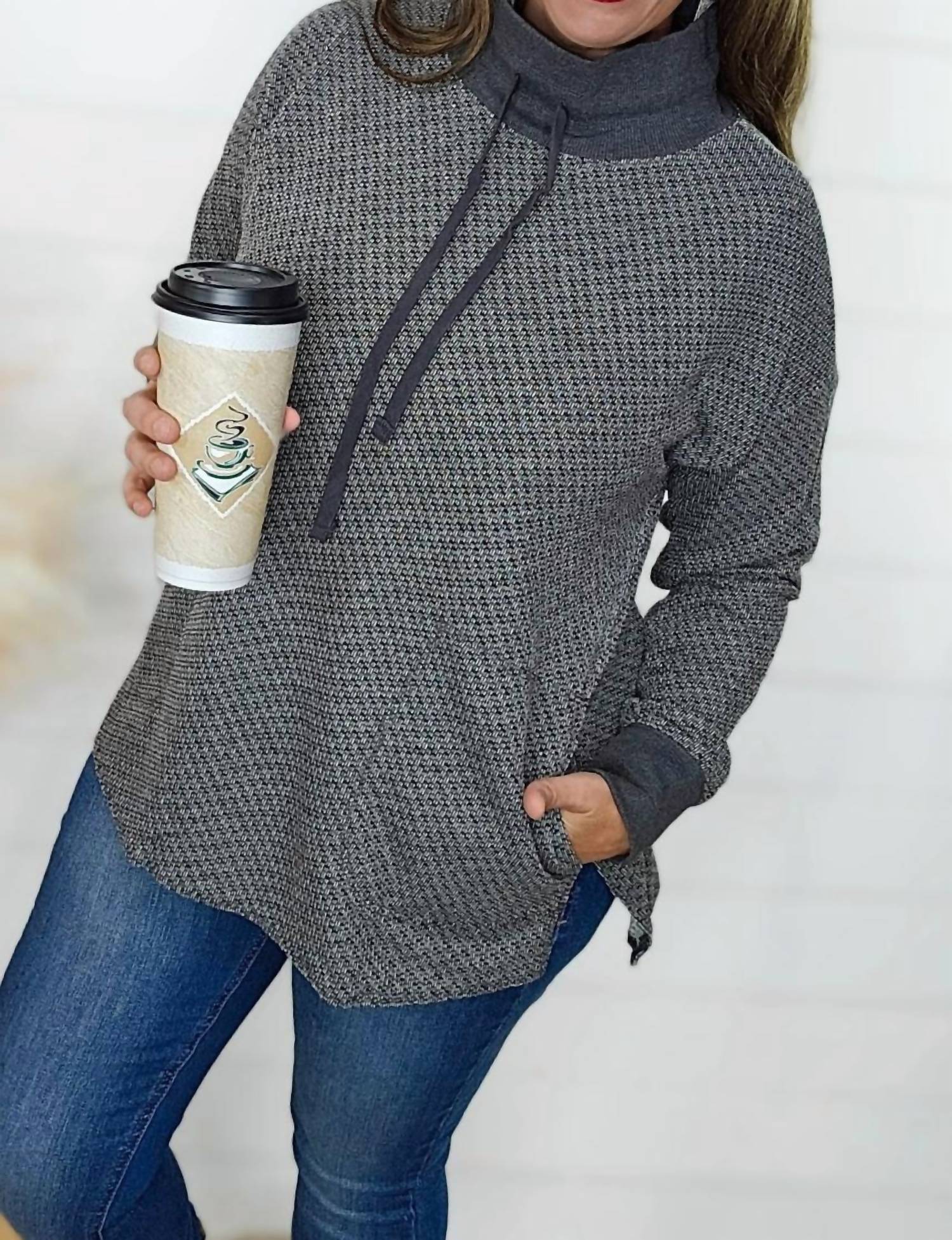 Doe And Rae - Two Tone Funnel Neck Pullover Top